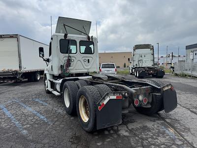 Used 2019 Freightliner Cascadia Detroit DD13 Semi Truck for sale #840601 - photo 2
