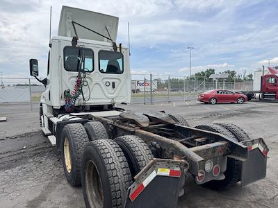 Used 2019 Freightliner Cascadia Detroit DD13 Semi Truck for sale #840602 - photo 2