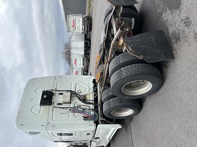 Used 2019 Freightliner Cascadia Detroit Diesel DD15 Semi Truck with Sleeper Cab for sale #862144 - photo 2