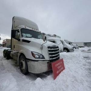 Used 2019 Freightliner Cascadia Detroit Diesel DD15 Semi Truck for sale #865076 - photo 1