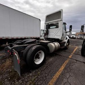 Used 2019 International RH International A26 Semi Truck for sale #867747 - photo 2