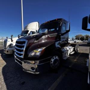 Used 2019 Freightliner Cascadia Detroit Diesel DD15 Semi Truck for sale #873605 - photo 1