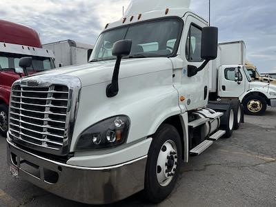 Used 2019 Freightliner Cascadia Detroit DD13 Semi Truck for sale #876787 - photo 1