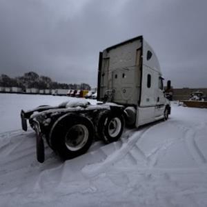 Used 2019 Freightliner Cascadia Detroit Diesel DD15 Semi Truck with Sleeper Cab for sale #881373 - photo 2