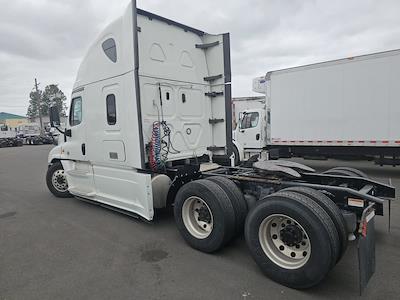2020 Freightliner Cascadia Sleeper Cab 6x4 Semi Truck for sale #246316 - photo 2