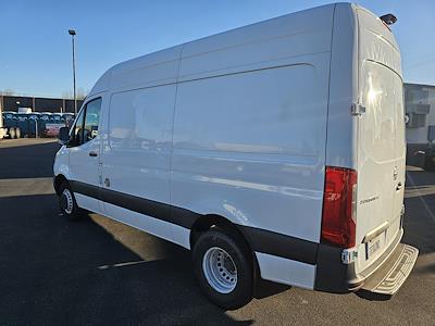 Used 2019 Freightliner Sprinter 3500 Refrigerated Body for sale #268923 - photo 2