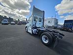 Used 2014 Freightliner Cascadia Cummins ISX12 Semi Truck for sale #321958 - photo 2