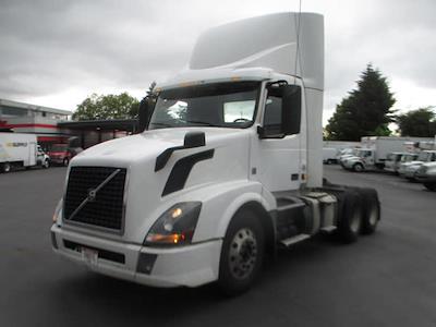 Used 2017 Volvo VNL 6x4 Semi Truck for sale #332978 - photo 1