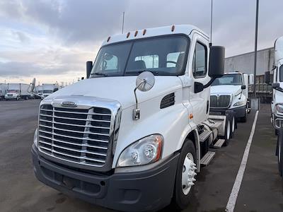 Used 2018 Freightliner Cascadia Detroit DD13 Semi Truck for sale #342569 - photo 1