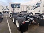 Used 2018 Freightliner Cascadia Detroit DD13 Semi Truck for sale #342569 - photo 2