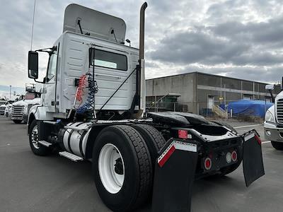 Used 2016 Volvo VNL Volvo D13 Semi Truck for sale #399359 - photo 2