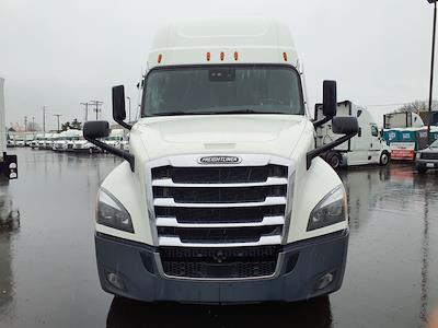 Used 2022 Freightliner Cascadia Detroit Diesel DD15 Semi Truck with Sleeper Cab for sale #563191 - photo 2
