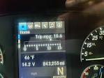 Used 2022 Freightliner Cascadia Detroit Diesel DD15 Semi Truck with Sleeper Cab for sale #563191 - photo 10