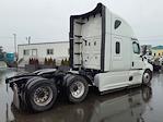 Used 2022 Freightliner Cascadia Detroit Diesel DD15 Semi Truck with Sleeper Cab for sale #563191 - photo 5