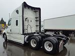 Used 2022 Freightliner Cascadia Detroit Diesel DD15 Semi Truck with Sleeper Cab for sale #563191 - photo 2