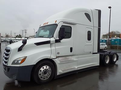 Used 2022 Freightliner Cascadia Detroit Diesel DD15 Semi Truck with Sleeper Cab for sale #563193 - photo 1