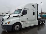 Used 2022 Freightliner Cascadia Detroit Diesel DD15 Semi Truck with Sleeper Cab for sale #563193 - photo 1