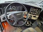 Used 2022 Freightliner Cascadia Detroit Diesel DD15 Semi Truck with Sleeper Cab for sale #563193 - photo 7