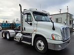 Used 2016 Freightliner Cascadia Detroit DD13 Semi Truck for sale #650372 - photo 4