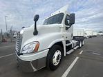 Used 2018 Freightliner Cascadia Detroit DD13 Semi Truck for sale #746743 - photo 5