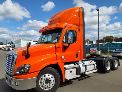 2018 Freightliner Cascadia Day Cab 6x4 Semi Truck for sale #752254 - photo 1