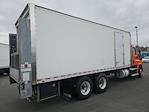 Used 2018 Freightliner Cascadia Day Cab Box Truck for sale #752456 - photo 5