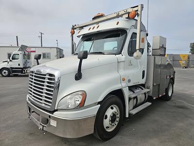 Used 2018 Freightliner Cascadia Day Cab Cab Chassis for sale #753651 - photo 1