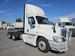 Used 2018 Freightliner Cascadia Cummins X15 Semi Truck for sale #757321 - photo 4