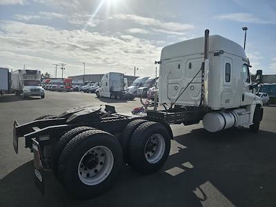 2018 Freightliner Cascadia Sleeper Cab 6x4 Semi Truck for sale #762047 - photo 2