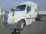2018 Freightliner Cascadia Sleeper Cab 6x4 Semi Truck for sale #762047 - photo 3