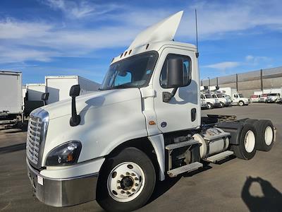 Used 2018 Freightliner Cascadia Detroit DD13 Semi Truck for sale #776979 - photo 1