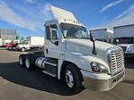 Used 2018 Freightliner Cascadia Detroit DD13 Semi Truck for sale #776979 - photo 4