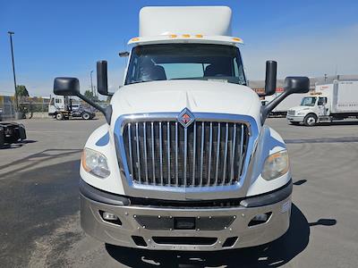 Used 2018 International LT International A26 Semi Truck for sale #788757 - photo 2