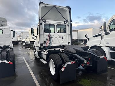 Used 2019 Freightliner Cascadia Detroit DD13 Semi Truck for sale #803316 - photo 2