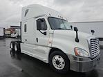 Used 2019 Freightliner Cascadia Cummins X15 Semi Truck with Sleeper Cab for sale #823645 - photo 4