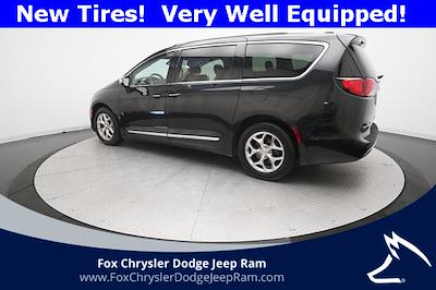 2019 Chrysler Pacifica FWD Minivan for sale #C58053A - photo 2