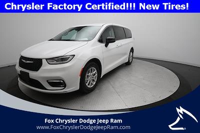 Used 2024 Chrysler Pacifica Touring L Minivan for sale #P13675 - photo 1
