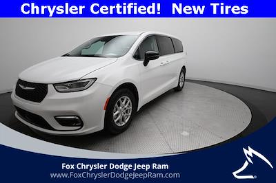 Used 2024 Chrysler Pacifica Touring L Minivan for sale #P13678 - photo 1