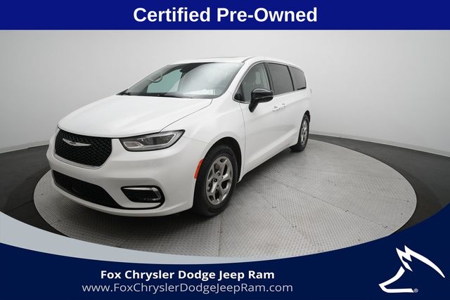 Used 2024 Chrysler Pacifica - photo 1