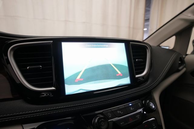 Used 2024 Chrysler Pacifica - photo 23