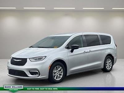 2024 Chrysler Pacifica FWD Minivan for sale #PCT-187 - photo 2