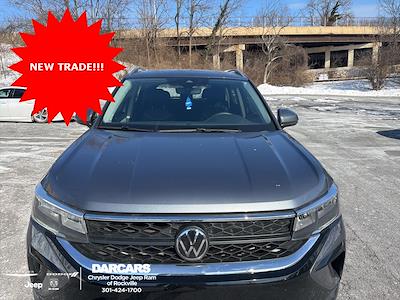 Used 2023 Volkswagen Taos SE for sale #5M3106B - photo 1