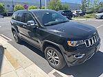 2017 Jeep Grand Cherokee 4x4 SUV for sale #5W3024A - photo 5
