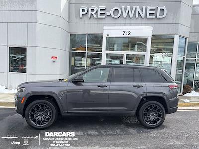 Used 2025 Jeep Grand Cherokee - photo 1