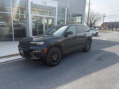 Used 2025 Jeep Grand Cherokee - photo 1