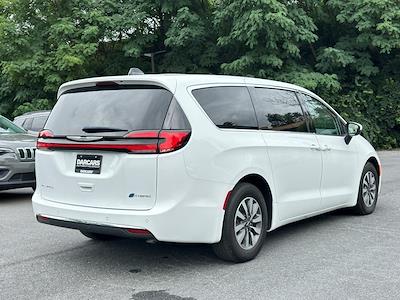 2023 Chrysler Pacifica FWD Minivan for sale #E1B0232 - photo 2