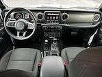 2023 Jeep Gladiator Crew Cab 4x4 Pickup for sale #E1E0222 - photo 17