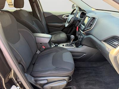 Used 2016 Jeep Cherokee - photo 1