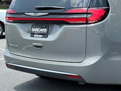 2023 Chrysler Pacifica FWD Minivan for sale #P1M0406 - photo 2