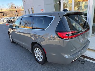 Used 2023 Chrysler Pacifica Touring L Minivan for sale #P1M0503 - photo 2